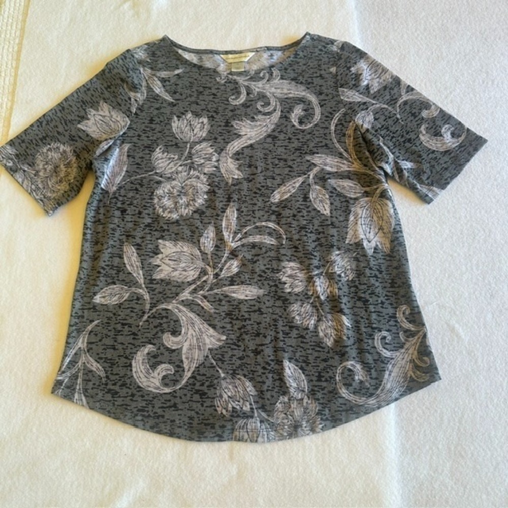 Christopher Banks Top Womens Medium Gray Floral Burnout Short Sleeve Shirt Soft